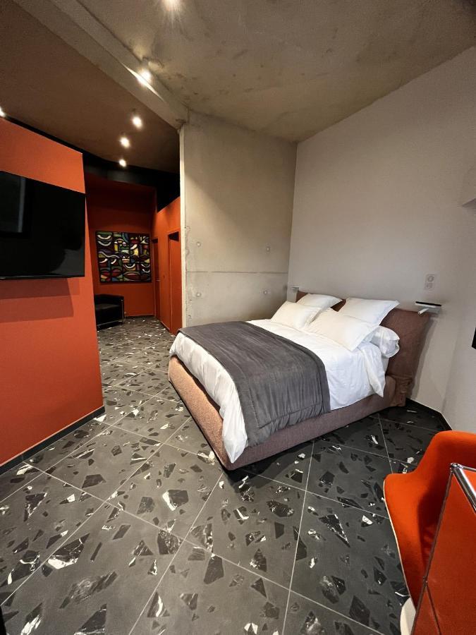 Suite 28 Treilles Экстерьер фото
