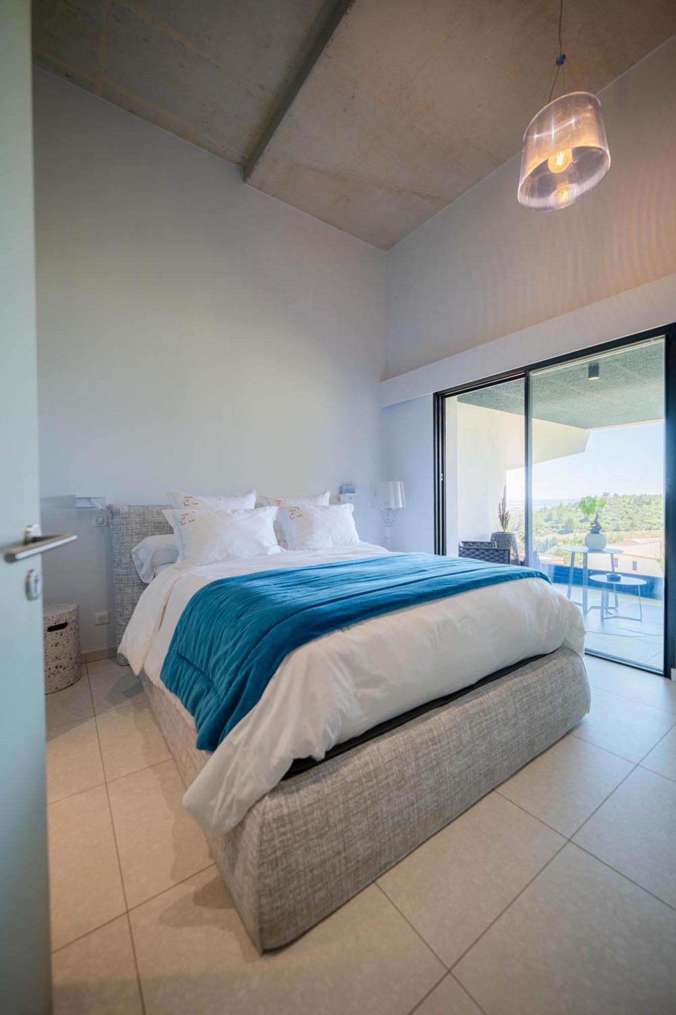 Suite 28 Treilles Экстерьер фото